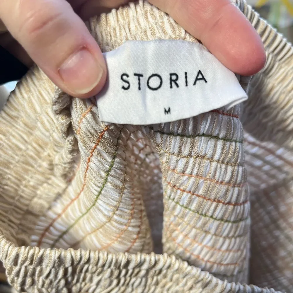 Storia 2 piece multi color tan smocked ruffled skirt and top size medium